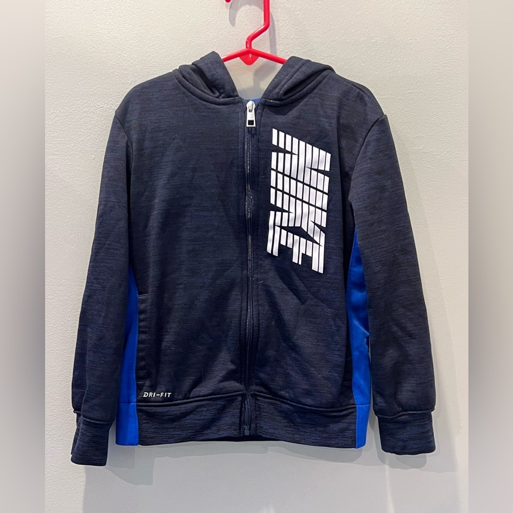 Boys NIKE size 7 Zip Up Hooded Dri-Fit Sweatshirt / Jacket